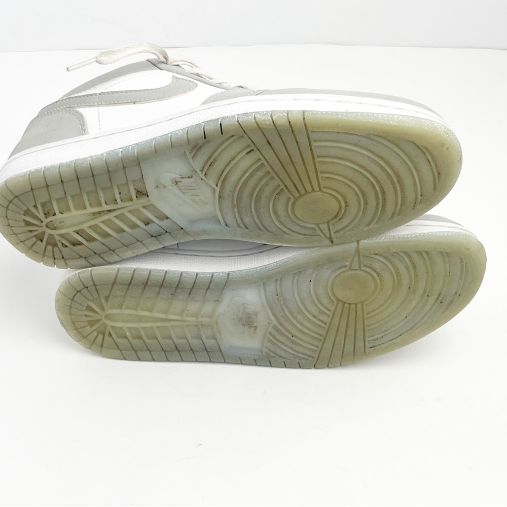 NIKE Jordan 1 Wolf Gray White Low Top Lace Up Sneakers #DC0774-105, Size 6.5 - Picture 3 of 15